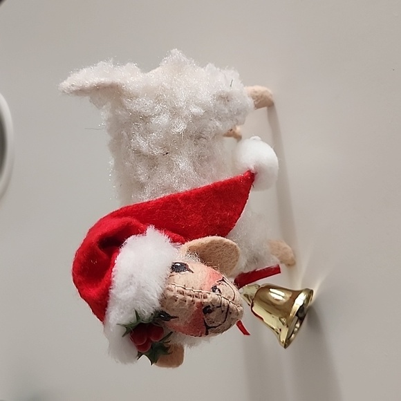 Annalee Lamb 5” Christmas Figurine – 1992 White Sheep with Santa Hat & Bell - Picture 2 of 8